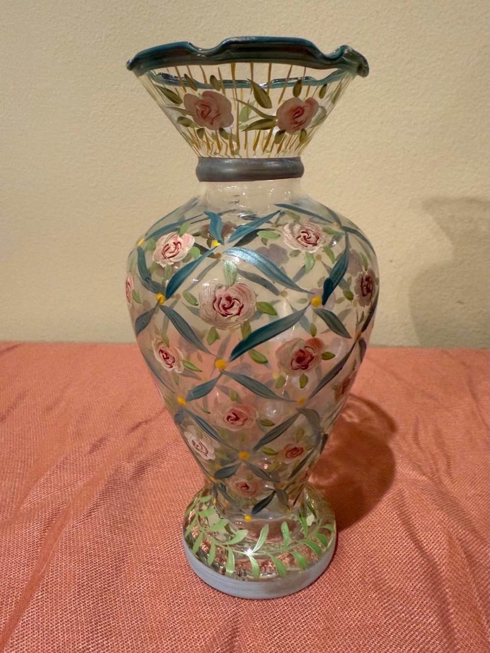 Tracy Porter Hand Painted Glass Vase Pink Roses Lattice Ruffled Rim 6.5” Vintage